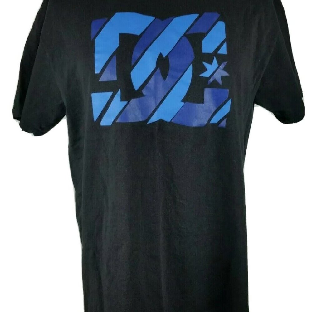 DC Shoe Company Black/W Blue Letters T-Shirt L